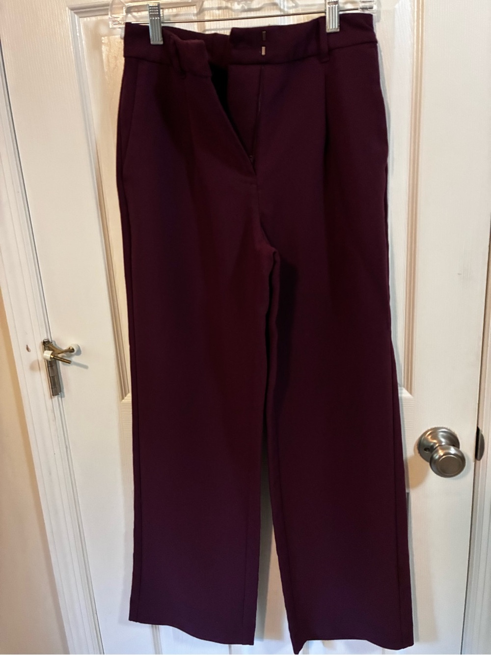 Old Navy’s Women's Wide-Leg Dress Pants - Deep Burgundy